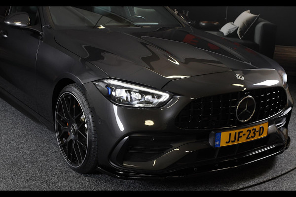 Mercedes-Benz C-Klasse 300 e AMG 63 Look / Camera / Acc / Lane Assist / F1 / Verwarming 4x / Leder / Open Pano / Dode Hoek / 20 In Mercedes-Benz C-Klasse 300 e AMG 63 Look / Camera / Acc / Lane Assist / F1 / Verwarming 4x / Leder / Open Pano / Dode Hoek / 20 In