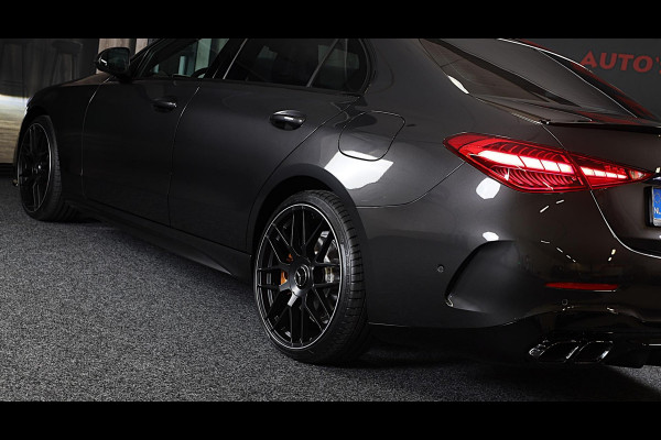 Mercedes-Benz C-Klasse 300 e AMG 63 Look / Camera / Acc / Lane Assist / F1 / Verwarming 4x / Leder / Open Pano / Dode Hoek / 20 In Mercedes-Benz C-Klasse 300 e AMG 63 Look / Camera / Acc / Lane Assist / F1 / Verwarming 4x / Leder / Open Pano / Dode Hoek / 20 In