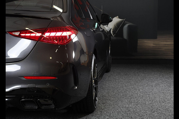 Mercedes-Benz C-Klasse 300 e AMG 63 Look / Camera / Acc / Lane Assist / F1 / Verwarming 4x / Leder / Open Pano / Dode Hoek / 20 In Mercedes-Benz C-Klasse 300 e AMG 63 Look / Camera / Acc / Lane Assist / F1 / Verwarming 4x / Leder / Open Pano / Dode Hoek / 20 In