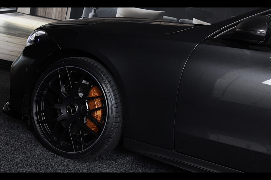 Mercedes-Benz C-Klasse 300 e AMG 63 Look / Camera / Acc / Lane Assist / F1 / Verwarming 4x / Leder / Open Pano / Dode Hoek / 20 In Mercedes-Benz C-Klasse 300 e AMG 63 Look / Camera / Acc / Lane Assist / F1 / Verwarming 4x / Leder / Open Pano / Dode Hoek / 20 In