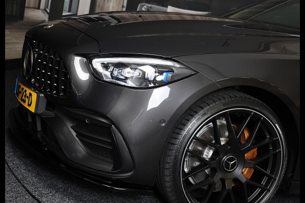 Mercedes-Benz C-Klasse 300 e AMG 63 Look / Camera / Acc / Lane Assist / F1 / Verwarming 4x / Leder / Open Pano / Dode Hoek / 20 In Mercedes-Benz C-Klasse 300 e AMG 63 Look / Camera / Acc / Lane Assist / F1 / Verwarming 4x / Leder / Open Pano / Dode Hoek / 20 In