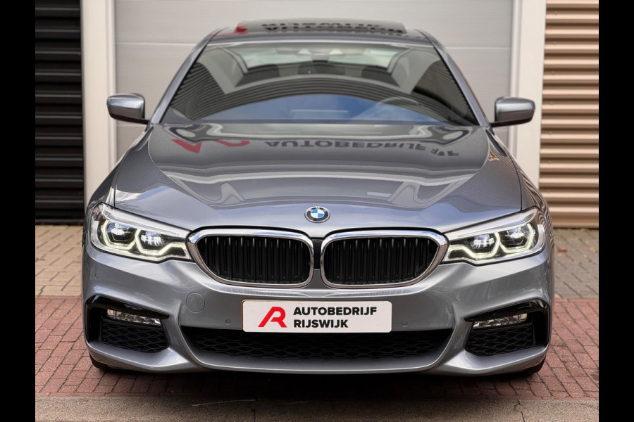 BMW 5 Serie 530i High Executive Dak/Memory/Camera/HuD BMW 5 Serie 530i High Executive Dak/Memory/Camera/HuD
