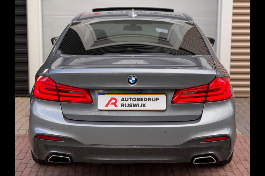BMW 5 Serie 530i High Executive Dak/Memory/Camera/HuD BMW 5 Serie 530i High Executive Dak/Memory/Camera/HuD