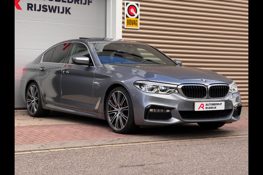 BMW 5 Serie 530i High Executive Dak/Memory/Camera/HuD BMW 5 Serie 530i High Executive Dak/Memory/Camera/HuD