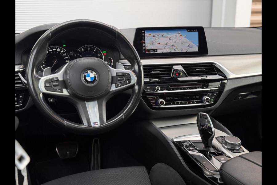 BMW 5 Serie 530i High Executive Dak/Memory/Camera/HuD BMW 5 Serie 530i High Executive Dak/Memory/Camera/HuD