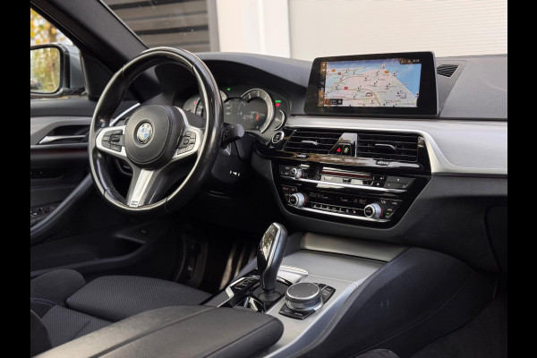 BMW 5 Serie 530i High Executive Dak/Memory/Camera/HuD BMW 5 Serie 530i High Executive Dak/Memory/Camera/HuD