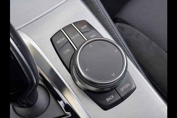 BMW 5 Serie 530i High Executive Dak/Memory/Camera/HuD BMW 5 Serie 530i High Executive Dak/Memory/Camera/HuD