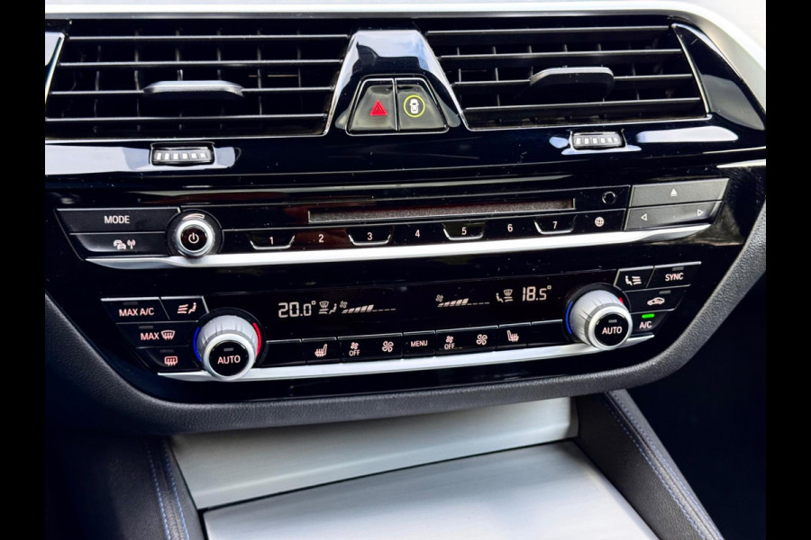 BMW 5 Serie 530i High Executive Dak/Memory/Camera/HuD BMW 5 Serie 530i High Executive Dak/Memory/Camera/HuD