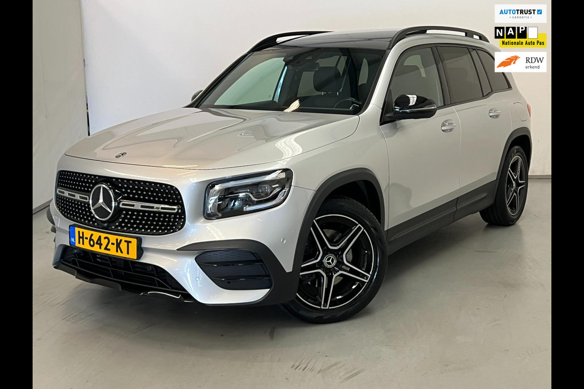 Mercedes-Benz GLB-Klasse 200 / AMG / NL-auto / BTW / Pano / Memory Mercedes-Benz GLB-Klasse 200 / AMG / NL-auto / BTW / Pano / Memory