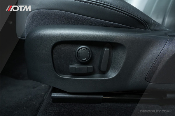 Land Rover Range Rover Sport P400e HSE Dynamic | SVO | Panoramadak | HuD | Alcantara Land Rover Range Rover Sport P400e HSE Dynamic | SVO | Panoramadak | HuD | Alcantara