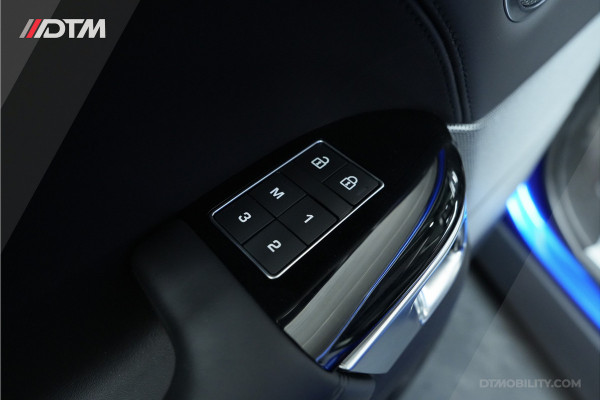 Land Rover Range Rover Sport P400e HSE Dynamic | SVO | Panoramadak | HuD | Alcantara Land Rover Range Rover Sport P400e HSE Dynamic | SVO | Panoramadak | HuD | Alcantara