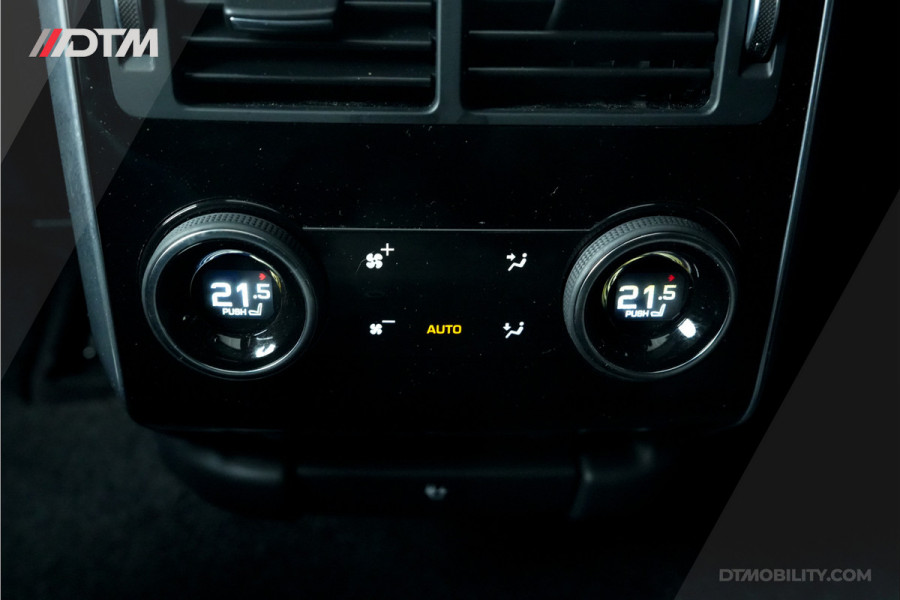 Land Rover Range Rover Sport P400e HSE Dynamic | SVO | Panoramadak | HuD | Alcantara Land Rover Range Rover Sport P400e HSE Dynamic | SVO | Panoramadak | HuD | Alcantara