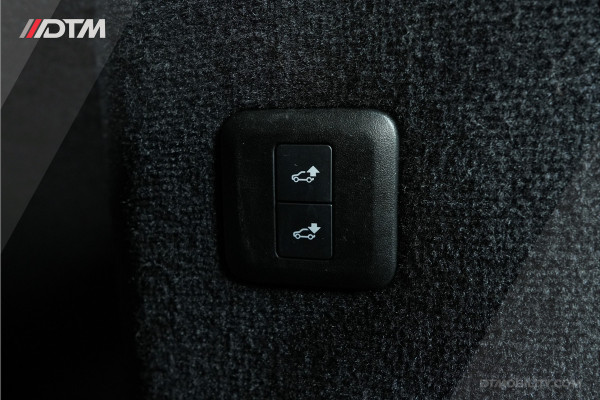 Land Rover Range Rover Sport P400e HSE Dynamic | SVO | Panoramadak | HuD | Alcantara Land Rover Range Rover Sport P400e HSE Dynamic | SVO | Panoramadak | HuD | Alcantara