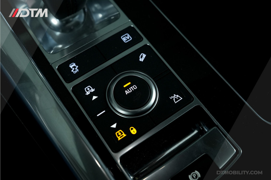 Land Rover Range Rover Sport P400e HSE Dynamic | SVO | Panoramadak | HuD | Alcantara Land Rover Range Rover Sport P400e HSE Dynamic | SVO | Panoramadak | HuD | Alcantara