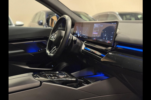 BMW 5 Serie Touring 530e M-Sport Pro, Shadow Line, Laser Led, Hud, 360 Cam, Leder, Apple Carplay, Android Auto, Dealer Onderhouden