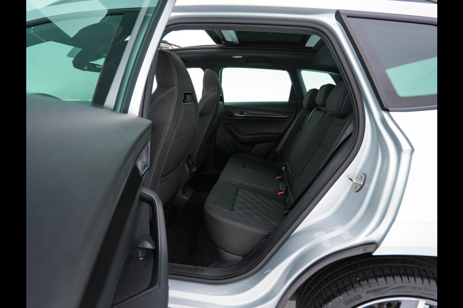 Škoda Karoq 1.5 TSI ACT Sportline (INCL-BTW) Aut. *PANO | DIGI-COCKPIT | ADAPTIVE-CRUISE | FULL-LED | BLIND-SPOT | HEATED-SPORTSEATS | CAMERA | AMBIENT-LIGHT | NAVI-FULLMAP | KEYLESS | DAB+ | SHIFT-PADDLES | PRIVACY-GLASS | .