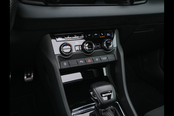 Škoda Karoq 1.5 TSI ACT Sportline (INCL-BTW) Aut. *PANO | DIGI-COCKPIT | ADAPTIVE-CRUISE | FULL-LED | BLIND-SPOT | HEATED-SPORTSEATS | CAMERA | AMBIENT-LIGHT | NAVI-FULLMAP | KEYLESS | DAB+ | SHIFT-PADDLES | PRIVACY-GLASS | .