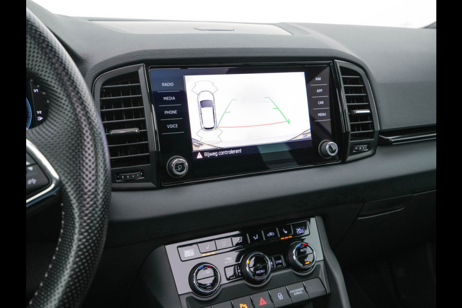 Škoda Karoq 1.5 TSI ACT Sportline (INCL-BTW) Aut. *PANO | DIGI-COCKPIT | ADAPTIVE-CRUISE | FULL-LED | BLIND-SPOT | HEATED-SPORTSEATS | CAMERA | AMBIENT-LIGHT | NAVI-FULLMAP | KEYLESS | DAB+ | SHIFT-PADDLES | PRIVACY-GLASS | .