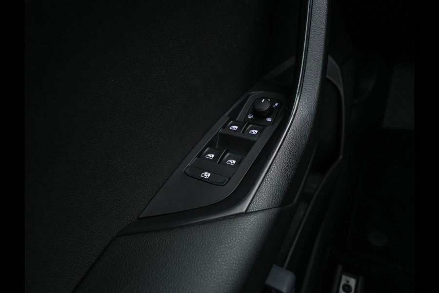 Škoda Karoq 1.5 TSI ACT Sportline (INCL-BTW) Aut. *PANO | DIGI-COCKPIT | ADAPTIVE-CRUISE | FULL-LED | BLIND-SPOT | HEATED-SPORTSEATS | CAMERA | AMBIENT-LIGHT | NAVI-FULLMAP | KEYLESS | DAB+ | SHIFT-PADDLES | PRIVACY-GLASS | .