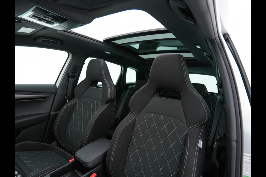 Škoda Karoq 1.5 TSI ACT Sportline (INCL-BTW) Aut. *PANO | DIGI-COCKPIT | ADAPTIVE-CRUISE | FULL-LED | BLIND-SPOT | HEATED-SPORTSEATS | CAMERA | AMBIENT-LIGHT | NAVI-FULLMAP | KEYLESS | DAB+ | SHIFT-PADDLES | PRIVACY-GLASS | .