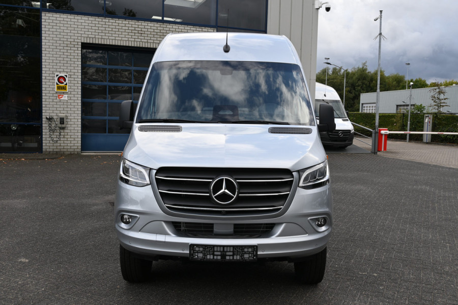 Mercedes-Benz Sprinter 319 CDI 4x4 L4H2 Maxi Select Distronic, Geveerde stoel, LED, 360 Graden Camera Mercedes-Benz Sprinter 319 CDI 4x4 L4H2 Maxi Select Distronic, Geveerde stoel, LED, 360 Graden Camera