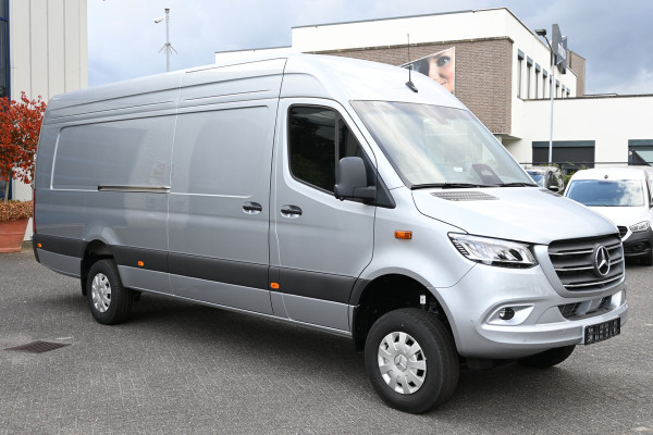 Mercedes-Benz Sprinter 319 CDI 4x4 L4H2 Maxi Select Distronic, Geveerde stoel, LED, 360 Graden Camera Mercedes-Benz Sprinter 319 CDI 4x4 L4H2 Maxi Select Distronic, Geveerde stoel, LED, 360 Graden Camera