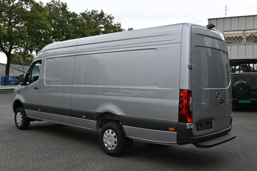 Mercedes-Benz Sprinter 319 CDI 4x4 L4H2 Maxi Select Distronic, Geveerde stoel, LED, 360 Graden Camera Mercedes-Benz Sprinter 319 CDI 4x4 L4H2 Maxi Select Distronic, Geveerde stoel, LED, 360 Graden Camera