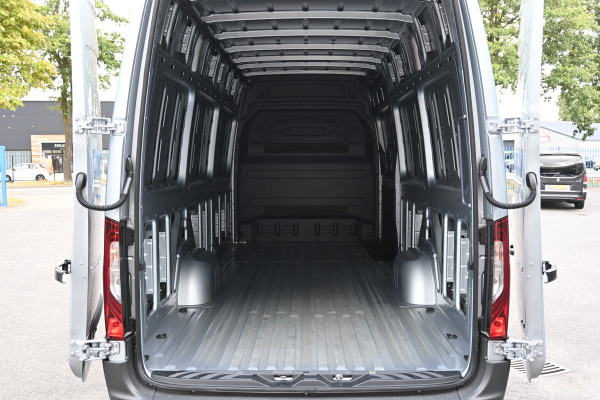 Mercedes-Benz Sprinter 319 CDI 4x4 L4H2 Maxi Select Distronic, Geveerde stoel, LED, 360 Graden Camera Mercedes-Benz Sprinter 319 CDI 4x4 L4H2 Maxi Select Distronic, Geveerde stoel, LED, 360 Graden Camera