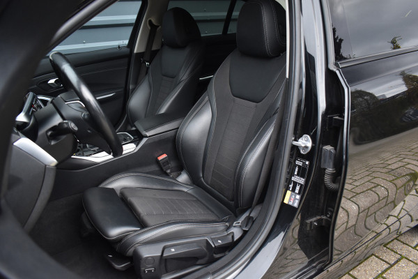 BMW 3 Serie 330e High Executive Shadow Line | ACC | 19'' M Wielen | Stuur + Stoelverwarming | CarPlay | Live Cockpit Pro | BMW 3 Serie 330e High Executive Shadow Line | ACC | 19'' M Wielen | Stuur + Stoelverwarming | CarPlay | Live Cockpit Pro |