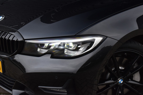 BMW 3 Serie 330e High Executive Shadow Line | ACC | 19'' M Wielen | Stuur + Stoelverwarming | CarPlay | Live Cockpit Pro | BMW 3 Serie 330e High Executive Shadow Line | ACC | 19'' M Wielen | Stuur + Stoelverwarming | CarPlay | Live Cockpit Pro |