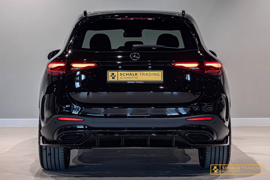 Mercedes-Benz GLC 200 4MATIC AMG Line|MBUX|LED|Ambien Mercedes-Benz GLC 200 4MATIC AMG Line|MBUX|LED|Ambien