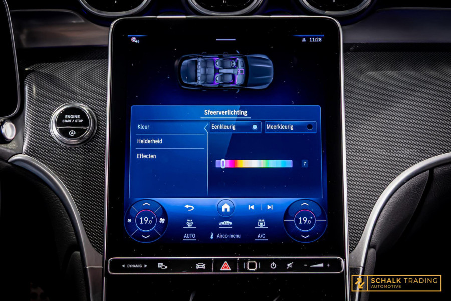 Mercedes-Benz GLC 200 4MATIC AMG Line|MBUX|LED|Ambien Mercedes-Benz GLC 200 4MATIC AMG Line|MBUX|LED|Ambien