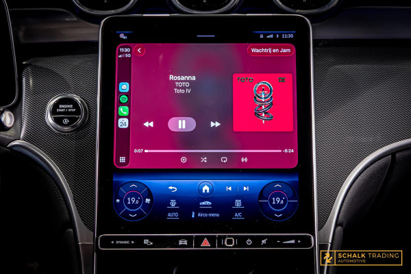 Mercedes-Benz GLC 200 4MATIC AMG Line|MBUX|LED|Ambien Mercedes-Benz GLC 200 4MATIC AMG Line|MBUX|LED|Ambien