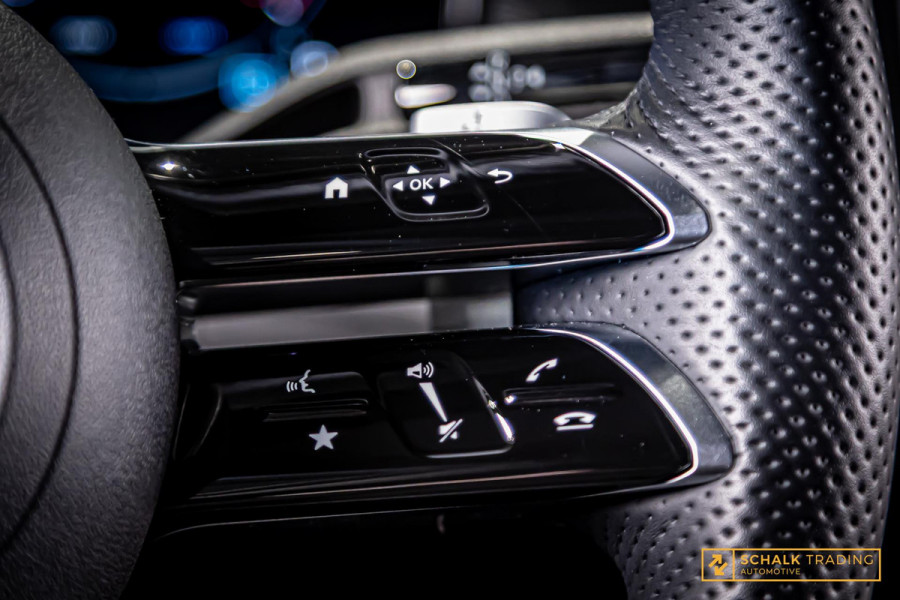 Mercedes-Benz GLC 200 4MATIC AMG Line|MBUX|LED|Ambien Mercedes-Benz GLC 200 4MATIC AMG Line|MBUX|LED|Ambien