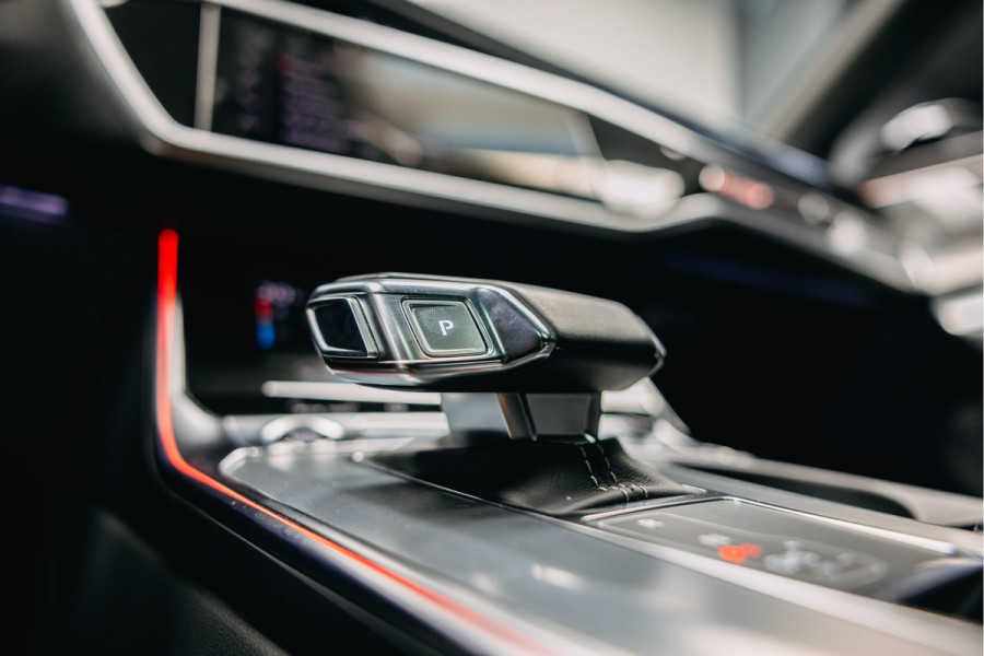 Audi A6 Avant 55 TFSI e quattro Pro Line S Competition | B/O | Head-Up | S-Line | Sportstoelen | 360 camera |