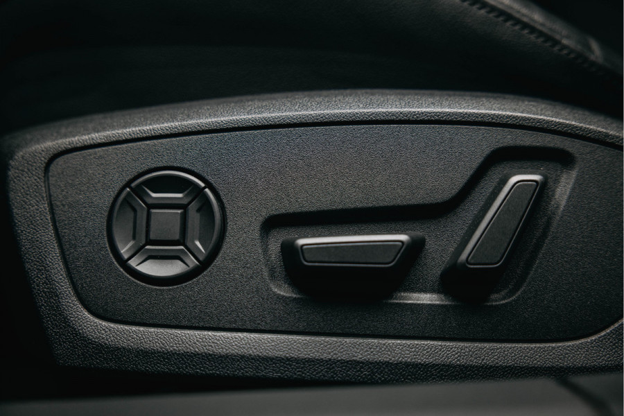 Audi A6 Avant 55 TFSI e quattro Pro Line S Competition | B/O | Head-Up | S-Line | Sportstoelen | 360 camera |