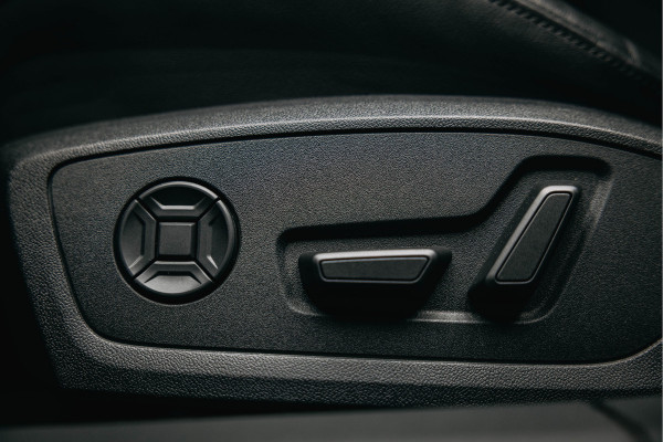 Audi A6 Avant 55 TFSI e quattro Pro Line S Competition | B/O | Head-Up | S-Line | Sportstoelen | 360 camera |