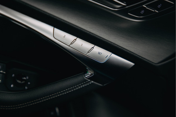 Audi A6 Avant 55 TFSI e quattro Pro Line S Competition | B/O | Head-Up | S-Line | Sportstoelen | 360 camera |