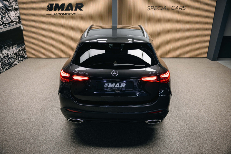 Mercedes-Benz GLC 300e 4MATIC AMG Line | Pano | Stoelverwarming | 360 camera | AMG Look