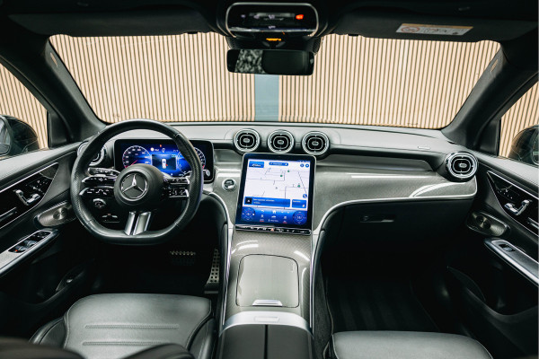 Mercedes-Benz GLC 300e 4MATIC AMG Line | Pano | Stoelverwarming | 360 camera | AMG Look