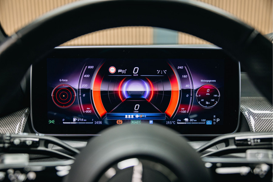 Mercedes-Benz GLC 300e 4MATIC AMG Line | Pano | Stoelverwarming | 360 camera | AMG Look