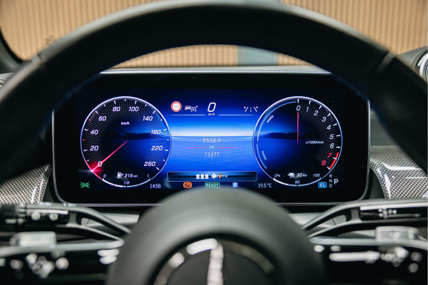 Mercedes-Benz GLC 300e 4MATIC AMG Line | Pano | Stoelverwarming | 360 camera | AMG Look