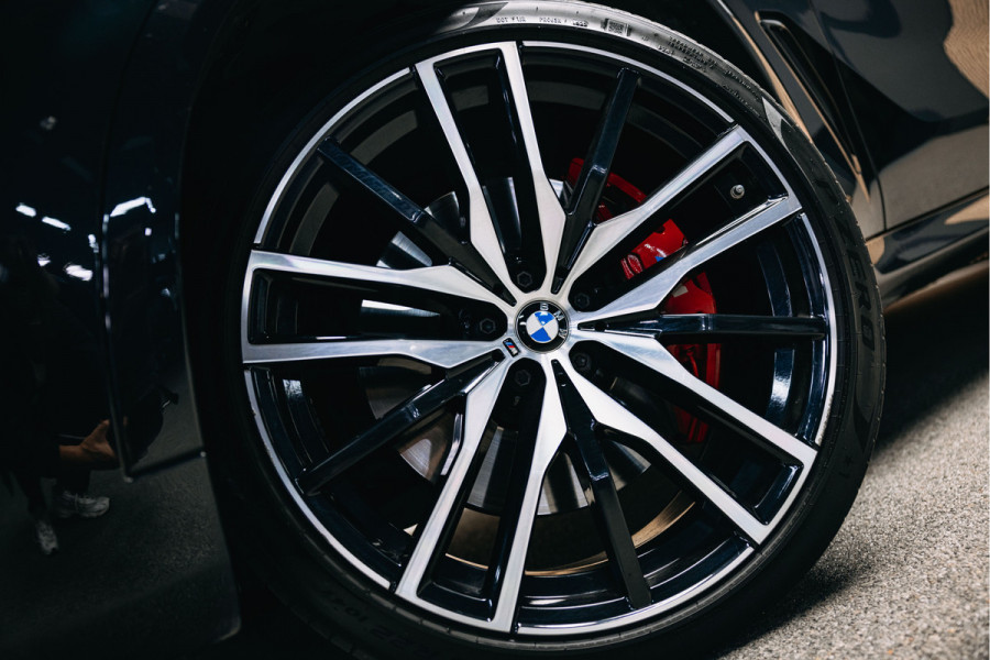 BMW X5 xDrive45e High Executive | Bowers & Wilkins | Carbon | Pano | Head-Up | Luchtvering | Trekhaak | Stoelverwarming en verkoeling | BMW X5 xDrive45e High Executive | Bowers & Wilkins | Carbon | Pano | Head-Up | Luchtvering | Trekhaak | Stoelverwarming en verkoeling |