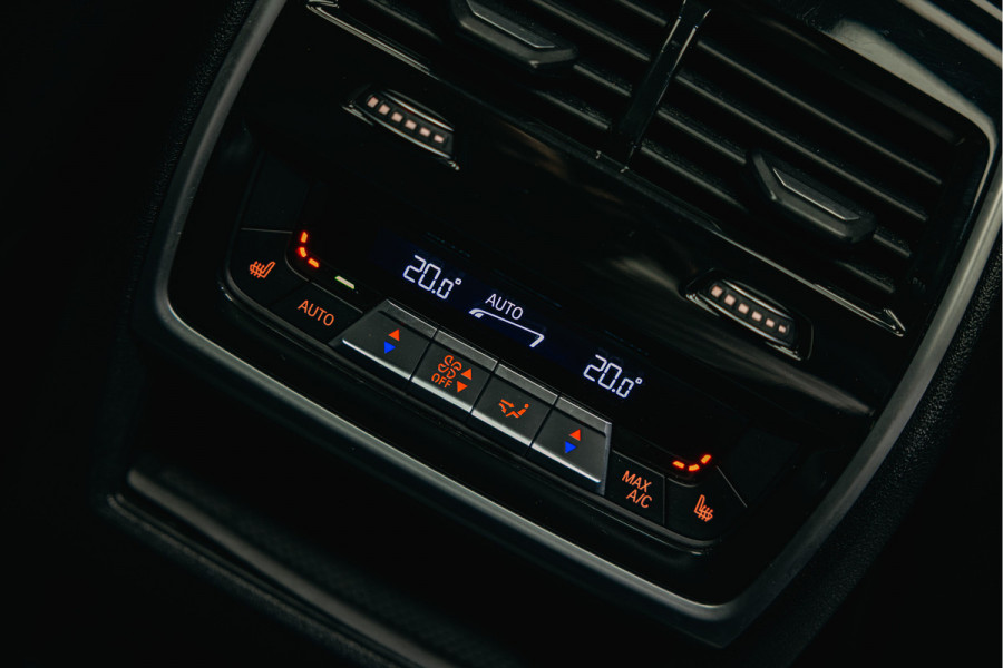 BMW X5 xDrive45e High Executive | Bowers & Wilkins | Carbon | Pano | Head-Up | Luchtvering | Trekhaak | Stoelverwarming en verkoeling | BMW X5 xDrive45e High Executive | Bowers & Wilkins | Carbon | Pano | Head-Up | Luchtvering | Trekhaak | Stoelverwarming en verkoeling |