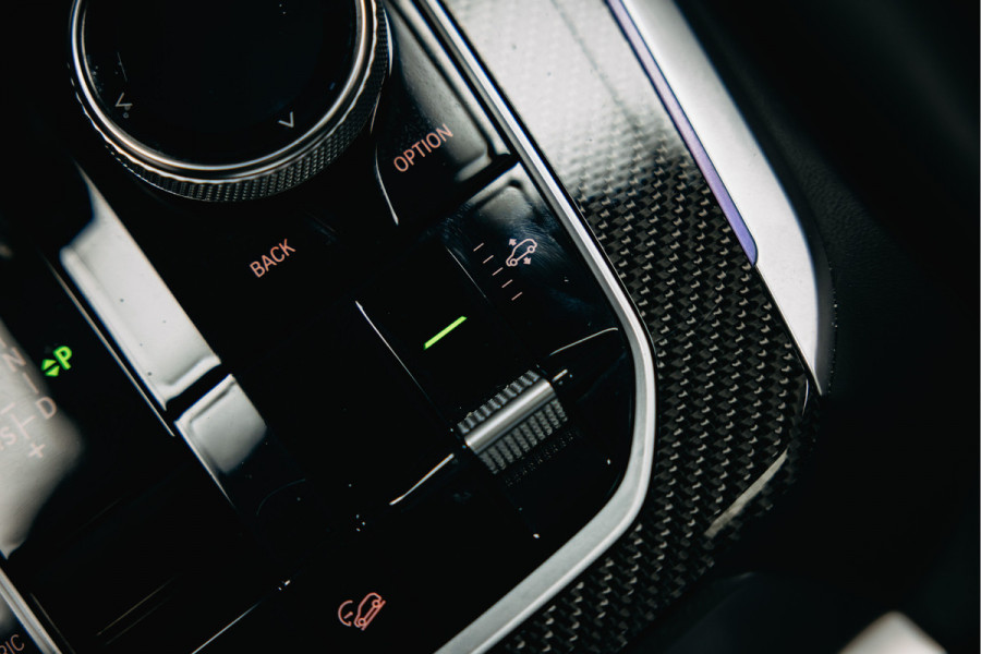 BMW X5 xDrive45e High Executive | Bowers & Wilkins | Carbon | Pano | Head-Up | Luchtvering | Trekhaak | Stoelverwarming en verkoeling | BMW X5 xDrive45e High Executive | Bowers & Wilkins | Carbon | Pano | Head-Up | Luchtvering | Trekhaak | Stoelverwarming en verkoeling |