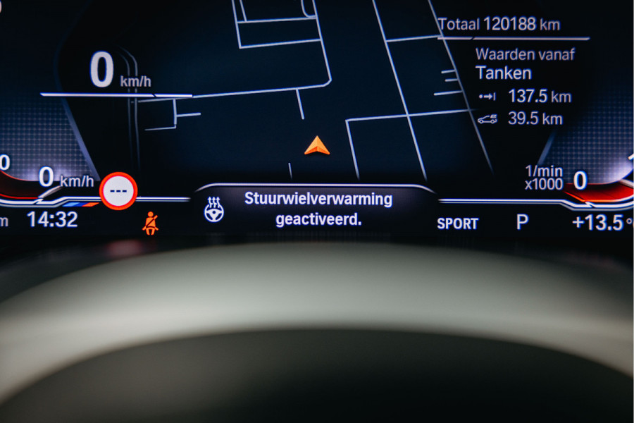 BMW X5 xDrive45e High Executive | Bowers & Wilkins | Carbon | Pano | Head-Up | Luchtvering | Trekhaak | Stoelverwarming en verkoeling | BMW X5 xDrive45e High Executive | Bowers & Wilkins | Carbon | Pano | Head-Up | Luchtvering | Trekhaak | Stoelverwarming en verkoeling |