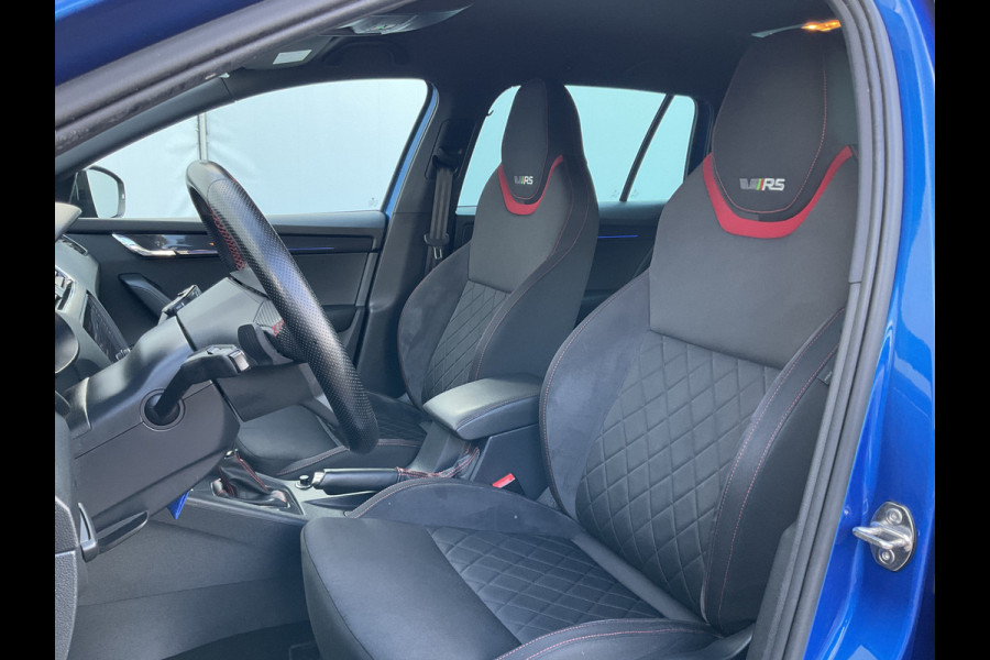 Škoda Octavia Combi 2.0 TSI RS Sportzetels Nav/Cam Carplay Stoelverw Elek.Klep Race-Blue Voll.Onderhouden! Škoda Octavia Combi 2.0 TSI RS Sportzetels Nav/Cam Carplay Stoelverw Elek.Klep Race-Blue Voll.Onderhouden!