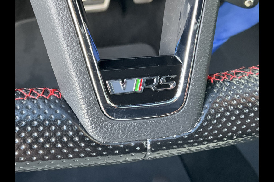 Škoda Octavia Combi 2.0 TSI RS Sportzetels Nav/Cam Carplay Stoelverw Elek.Klep Race-Blue Voll.Onderhouden! Škoda Octavia Combi 2.0 TSI RS Sportzetels Nav/Cam Carplay Stoelverw Elek.Klep Race-Blue Voll.Onderhouden!