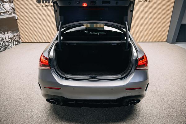Mercedes-Benz A-Klasse 250 e | Burmester | Pano | Hybride | Matte Grijs | Head-Up | Stoelverwarming | Mercedes-Benz A-Klasse 250 e | Burmester | Pano | Hybride | Matte Grijs | Head-Up | Stoelverwarming |