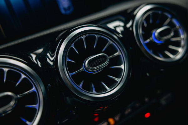 Mercedes-Benz A-Klasse 250 e | Burmester | Pano | Hybride | Matte Grijs | Head-Up | Stoelverwarming | Mercedes-Benz A-Klasse 250 e | Burmester | Pano | Hybride | Matte Grijs | Head-Up | Stoelverwarming |